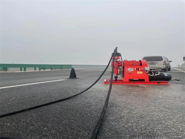 开封马路路基路面开裂下沉注浆加固灌浆